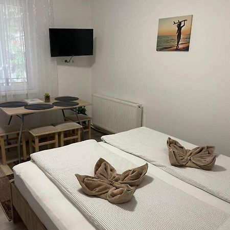 Krisztina Apartman 81 Hajdúszoboszló Eksteriør bilde