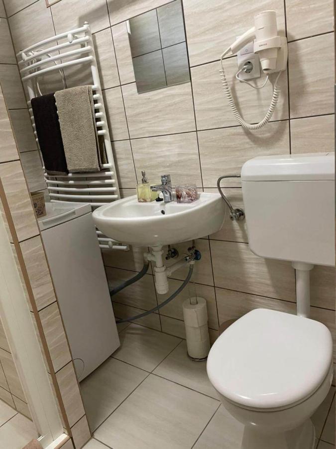 Krisztina Apartman 81 Hajdúszoboszló Eksteriør bilde